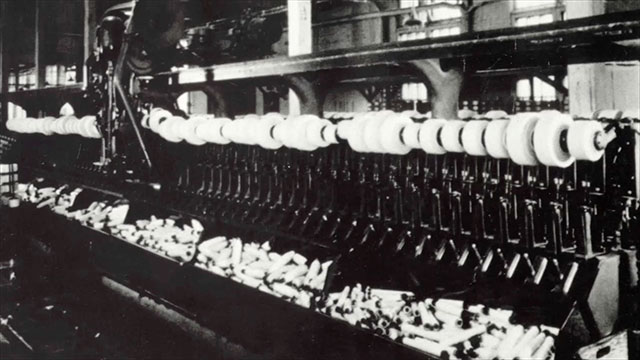 Machines filant le coton.